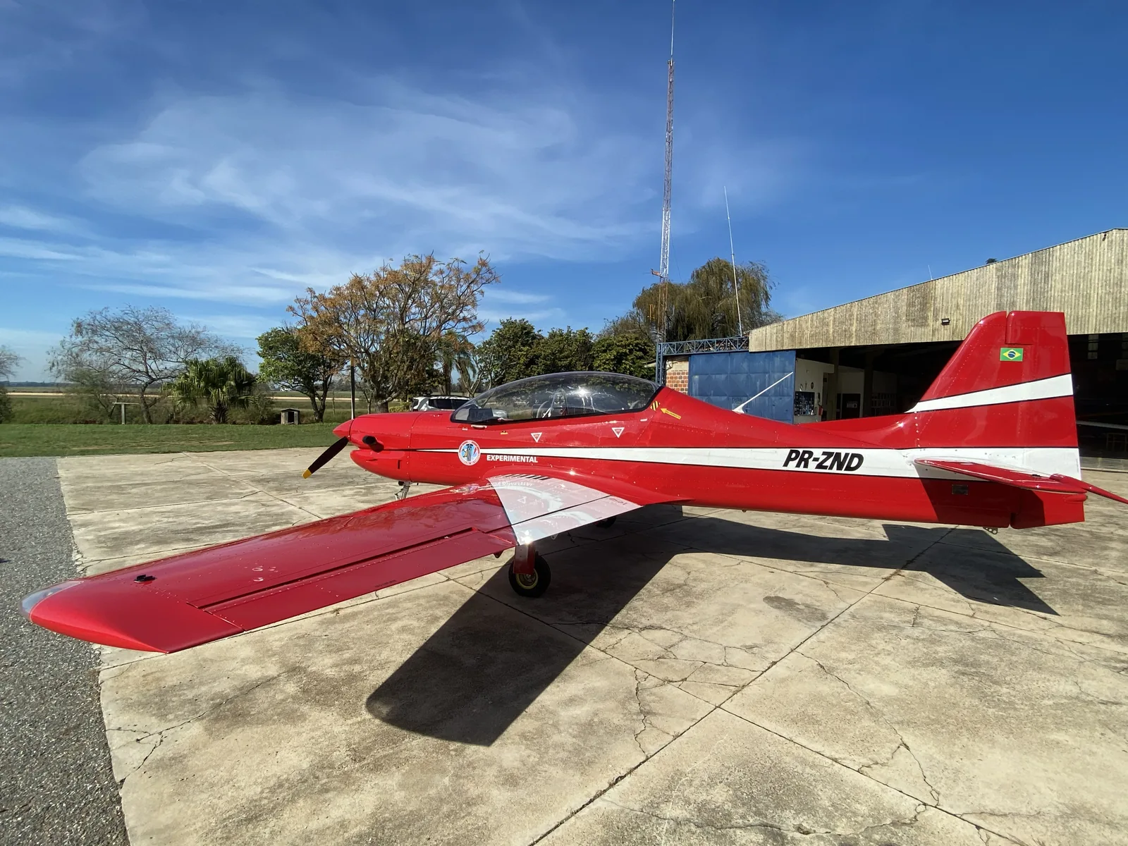 PR-ZND parked on the apron at São Gabriel, Rio Grande do Sul